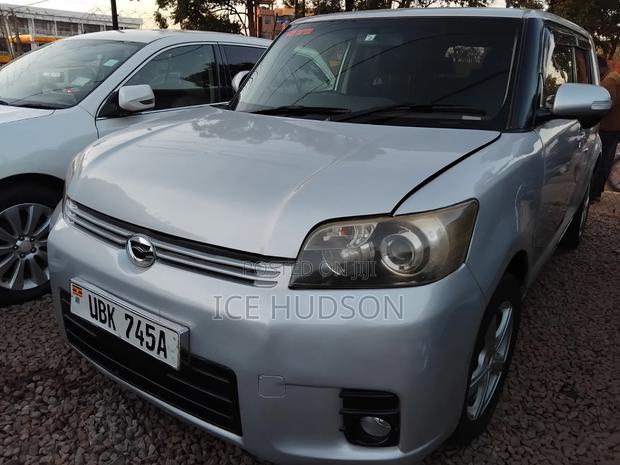 Toyota Corolla Rumion 2011 Ivory