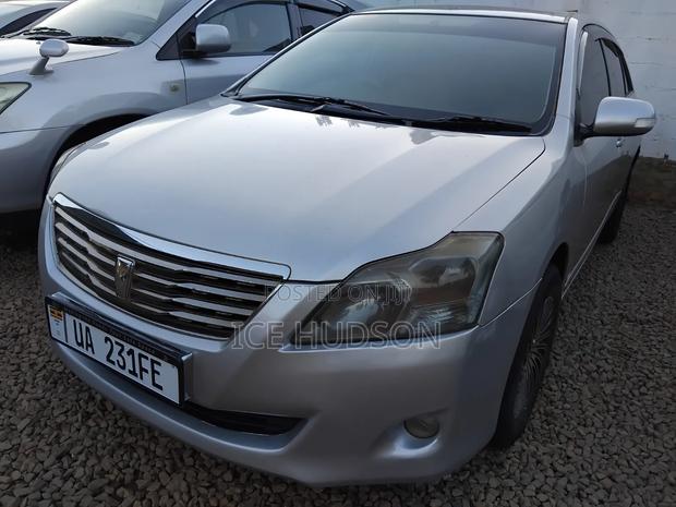 Toyota Premio 2011 Silver
