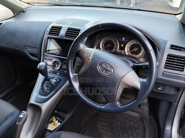 Toyota Blade 2011 Silver