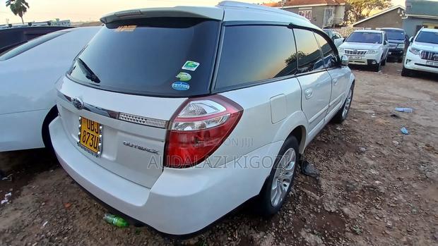 Subaru Outback 2008 White