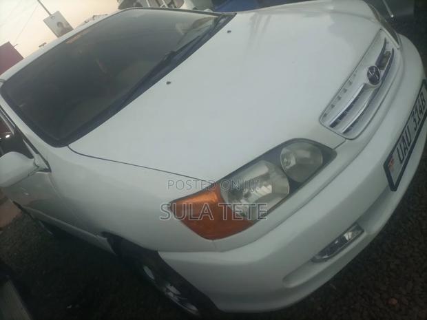 Toyota Ipsum 1998 White