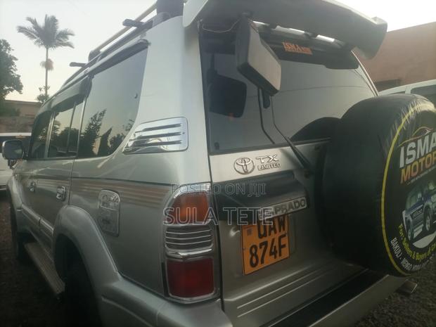 Toyota Land Cruiser Prado 1999 Silver