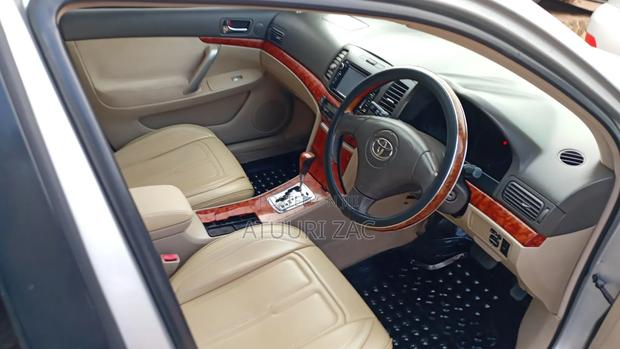 Toyota Premio 2009 Silver