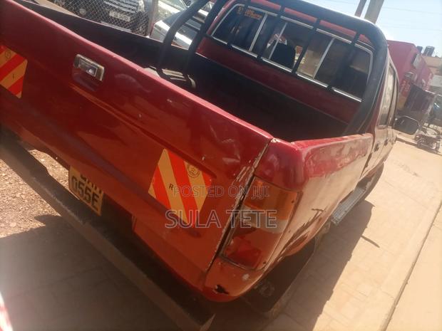Nissan DoubleCab 1996 Red