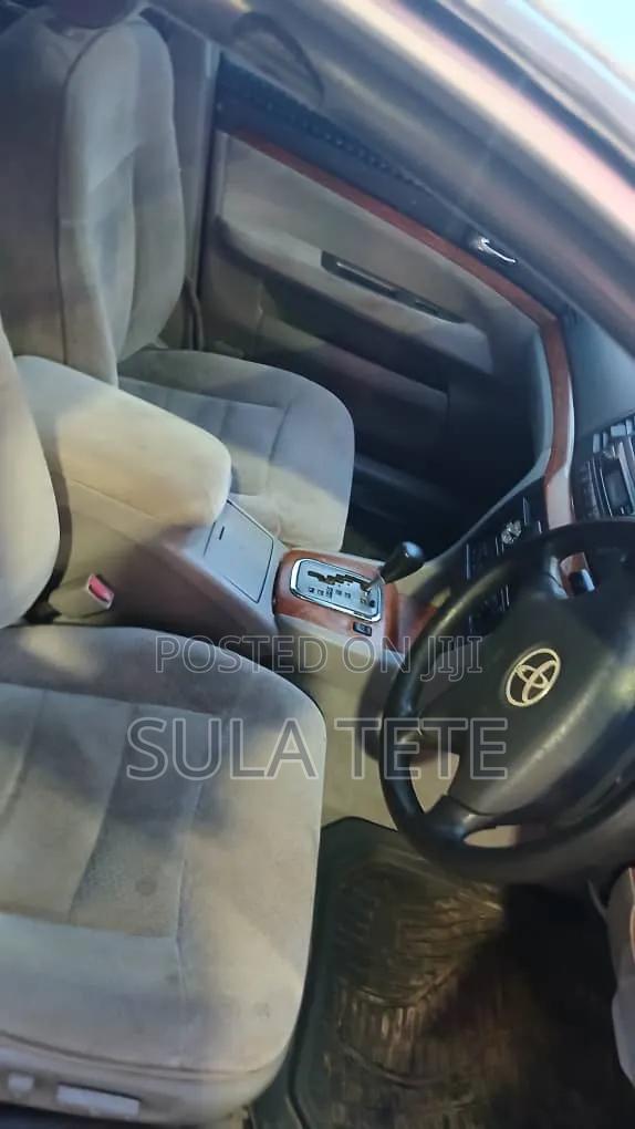 Toyota Mark II 2002 Silver