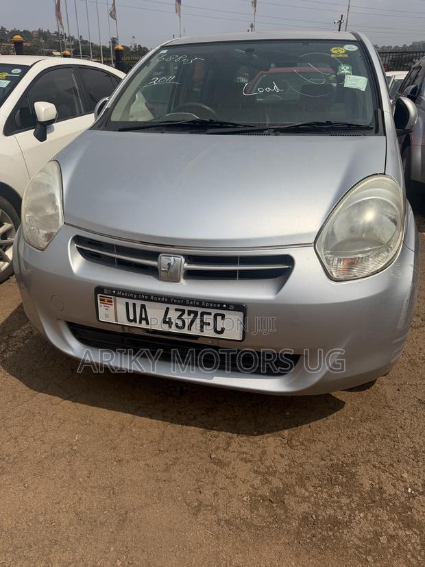 Toyota Passo 1.0 AWD 2011 Silver