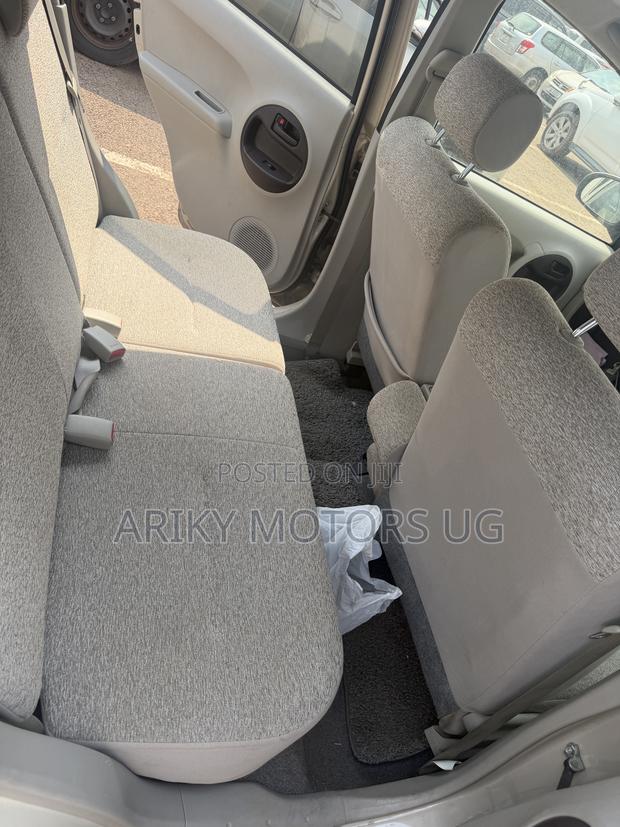 Toyota Passo 1.0 AWD 2011 Silver