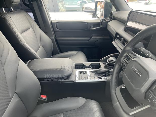 Toyota Land Cruiser Prado 2024 White