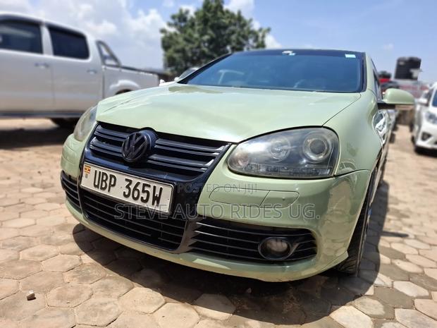 Volkswagen Golf 2009 Green