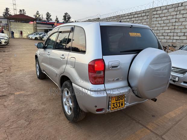 Toyota RAV4 1.8 2005 Silver