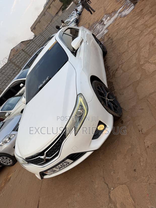 Toyota Mark X 2.5 AWD 2013 White