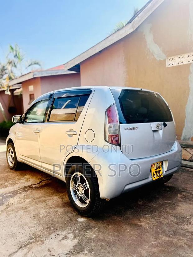Toyota Passo 2008 Silver