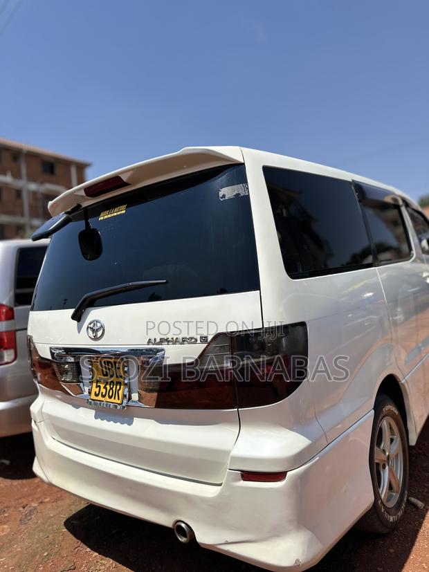 Toyota Alphard 2002 White