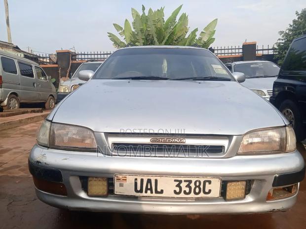 Toyota Caldina E 1998 Silver