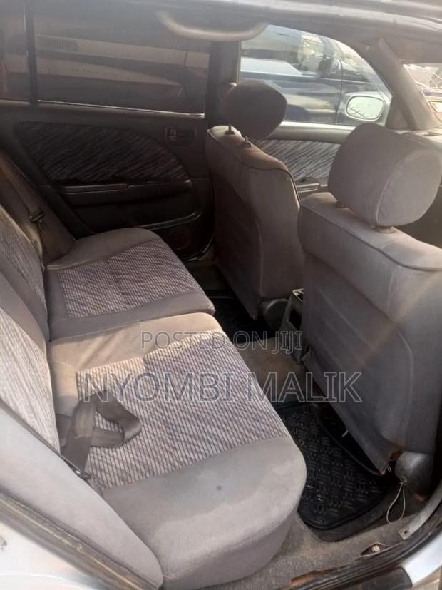 Toyota Caldina E 1998 Silver