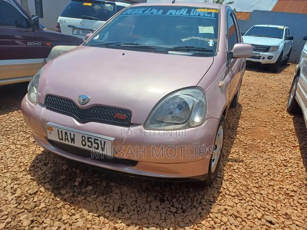 Toyota Vitz 2001 Pink