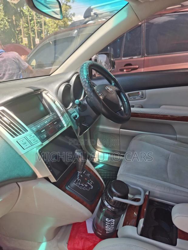 Toyota Harrier 2009 Silver