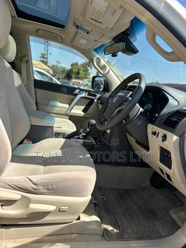 Toyota Land Cruiser Prado 2018 White