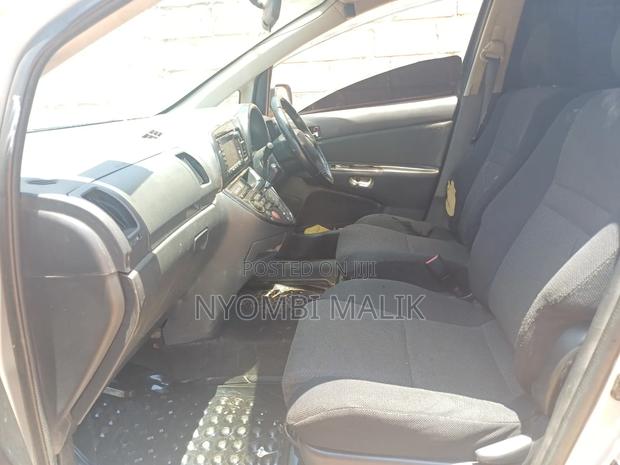 Toyota Wish 2005 Silver