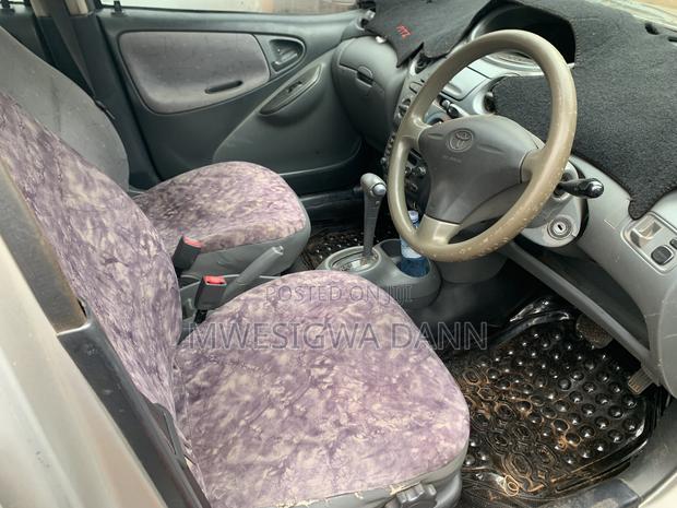 Toyota Vitz 1.3 AWD 5dr 2004 Silver