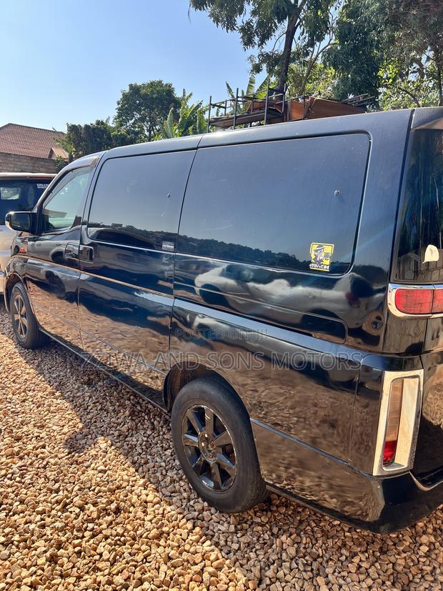 Nissan Elgrand 2003 Black