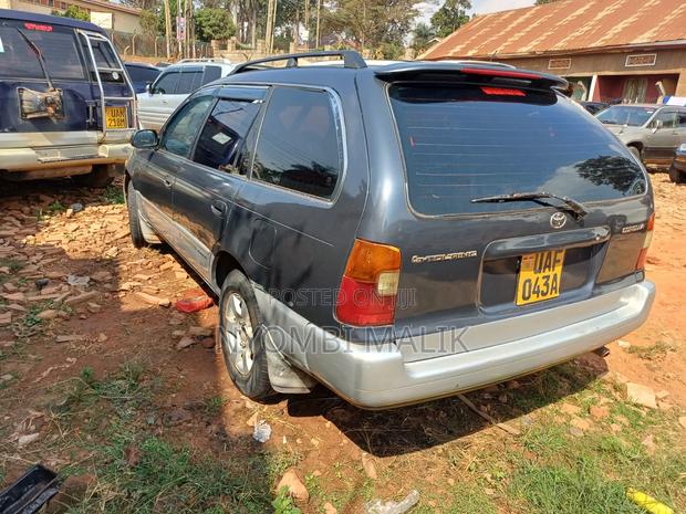 Toyota Corolla G-Touring 1996 Green