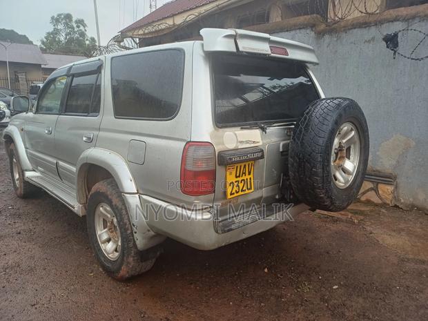 Toyota Hilux Surf 2005 Silver
