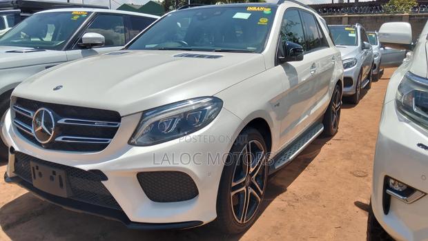 Mercedes-Benz GLE-Class 2018 White