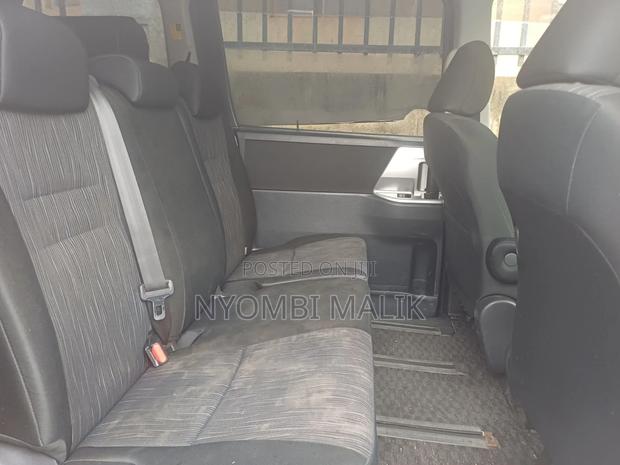 Toyota Voxy 2014 Black