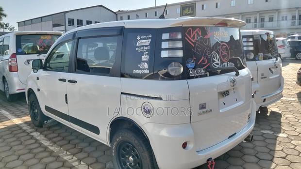 Toyota Sienta 2013 White