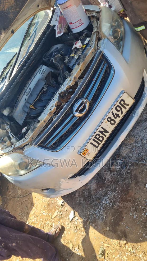 Toyota Corolla Fielder 2010 Silver