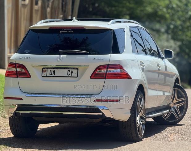 Mercedes-Benz M Class ML350 4dr SUV (3.5L 6cyl 7A) 2014 White