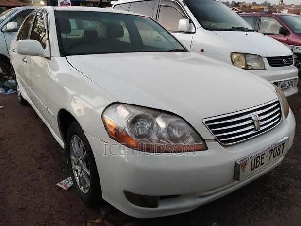 Toyota Mark II 2004 White