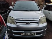 Toyota Noah 2006 Ivory for sale