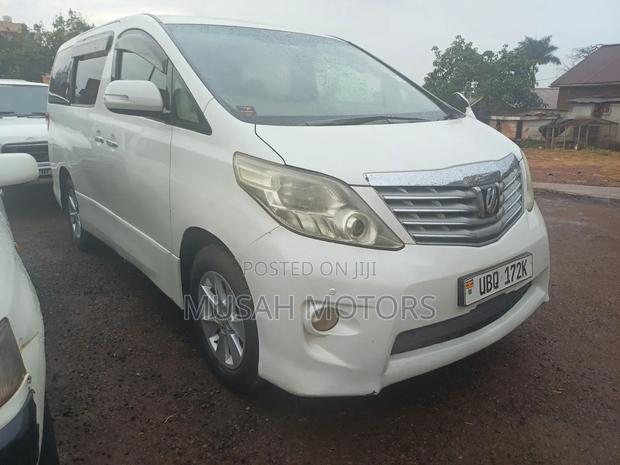 Toyota Alphard 2010 Pearl