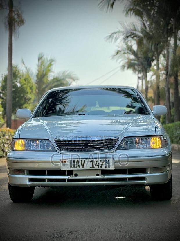 Toyota Mark II 1999 White