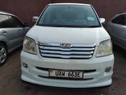 Toyota Noah 2004 White for sale