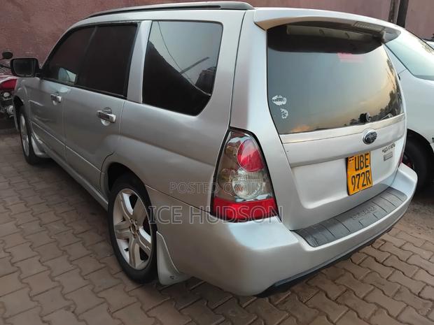Subaru Forester 2005 Silver