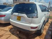 Mitsubishi Outlander SE 2010 White for sale