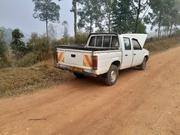 Nissan Pick-Up 2.5D 1998 White for sale