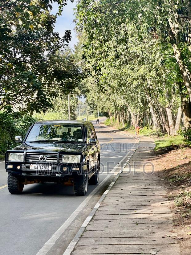 Toyota Land Cruiser 2009 Black