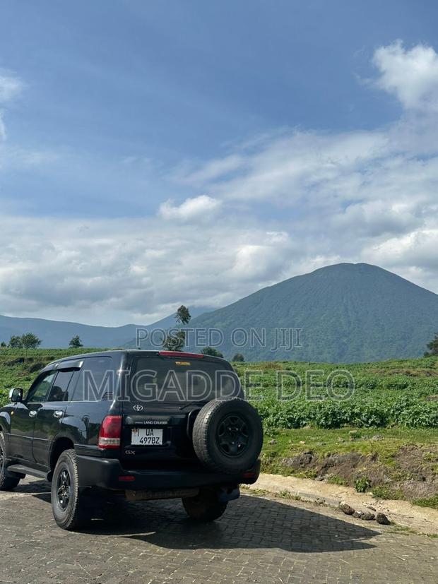 Toyota Land Cruiser 2009 Black