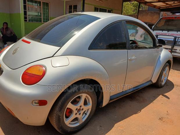 Volkswagen Beetle 2004 Silver