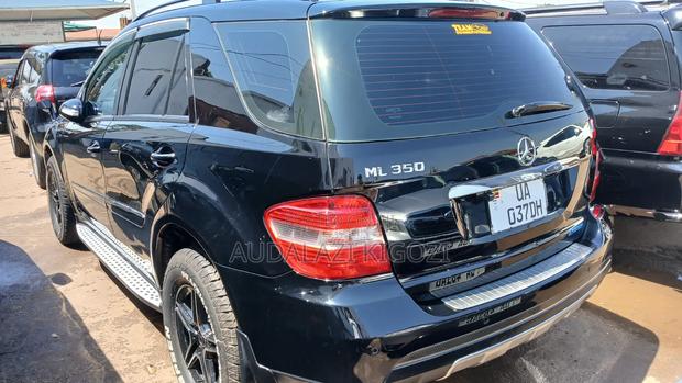 Mercedes-Benz M Class 2009 Black