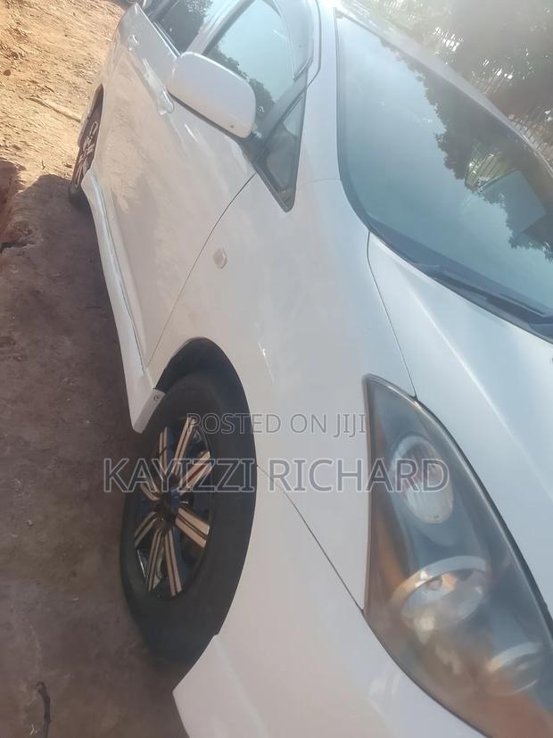 Toyota Wish 2004 White