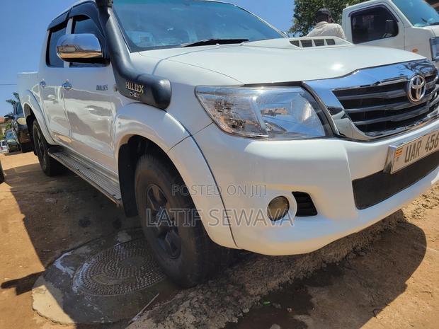 Toyota Hilux 3.0 D-4D Double Cab 2008 White