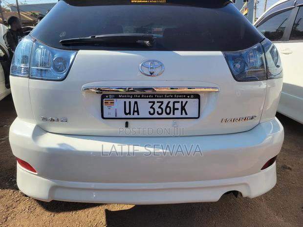 Toyota Harrier 2.4 2008 White
