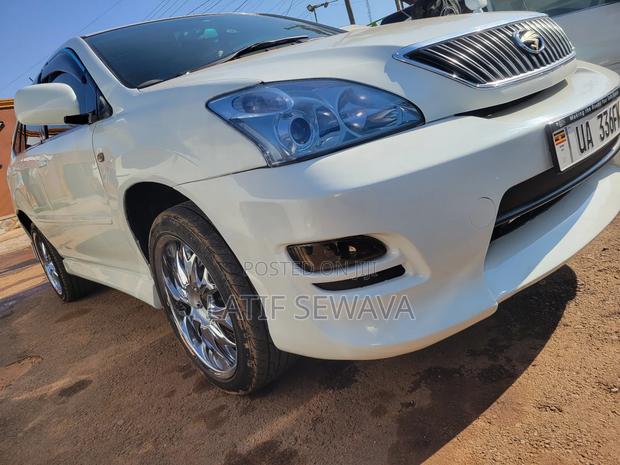 Toyota Harrier 2.4 2008 White