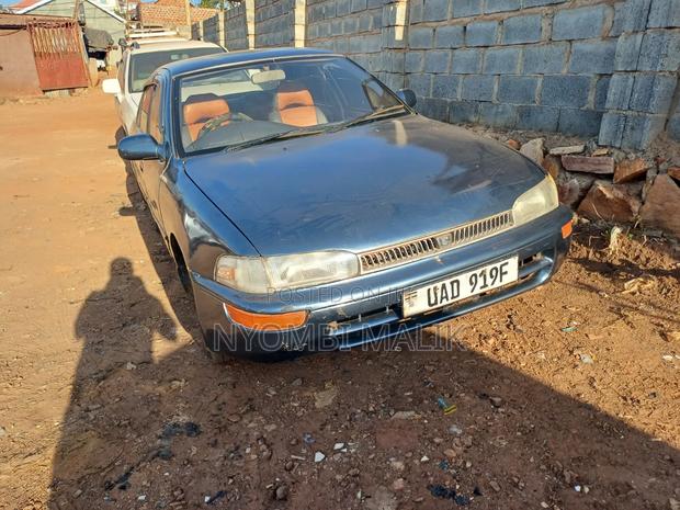 Toyota Corolla 1.3 Sedan 1996 Blue