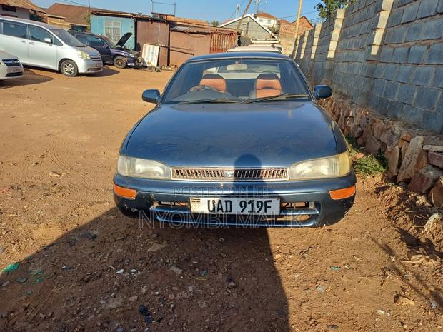 Toyota Corolla 1.3 Sedan 1996 Blue